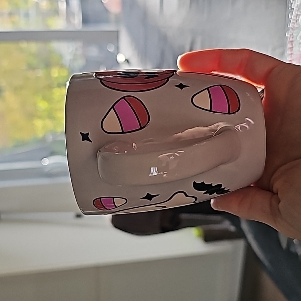 Cute halloween mug!!!! - Picture 5 of 5
